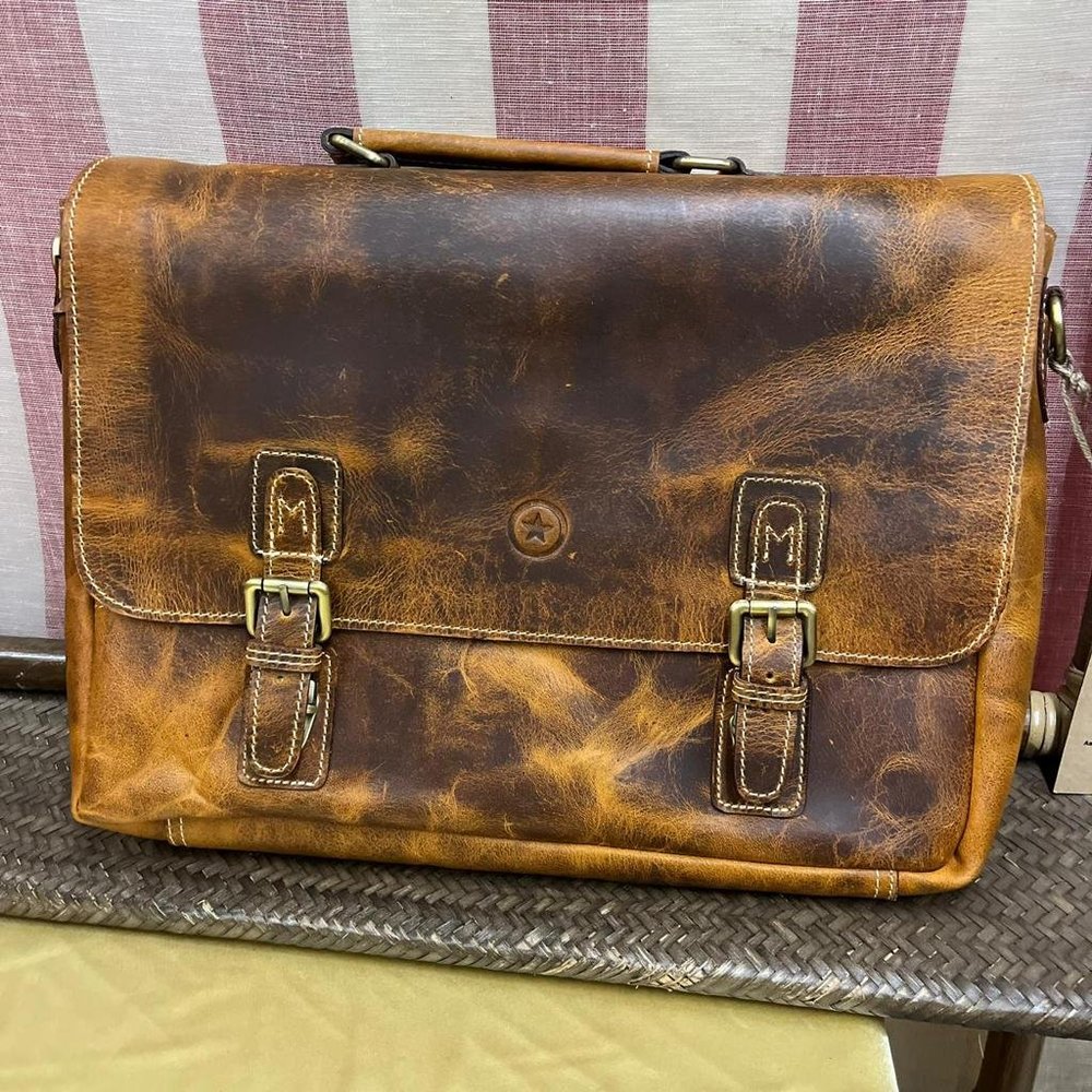 NWT Aaron Leather Goods genuine authentic bag 15.5” Rugged handcrafted laptop